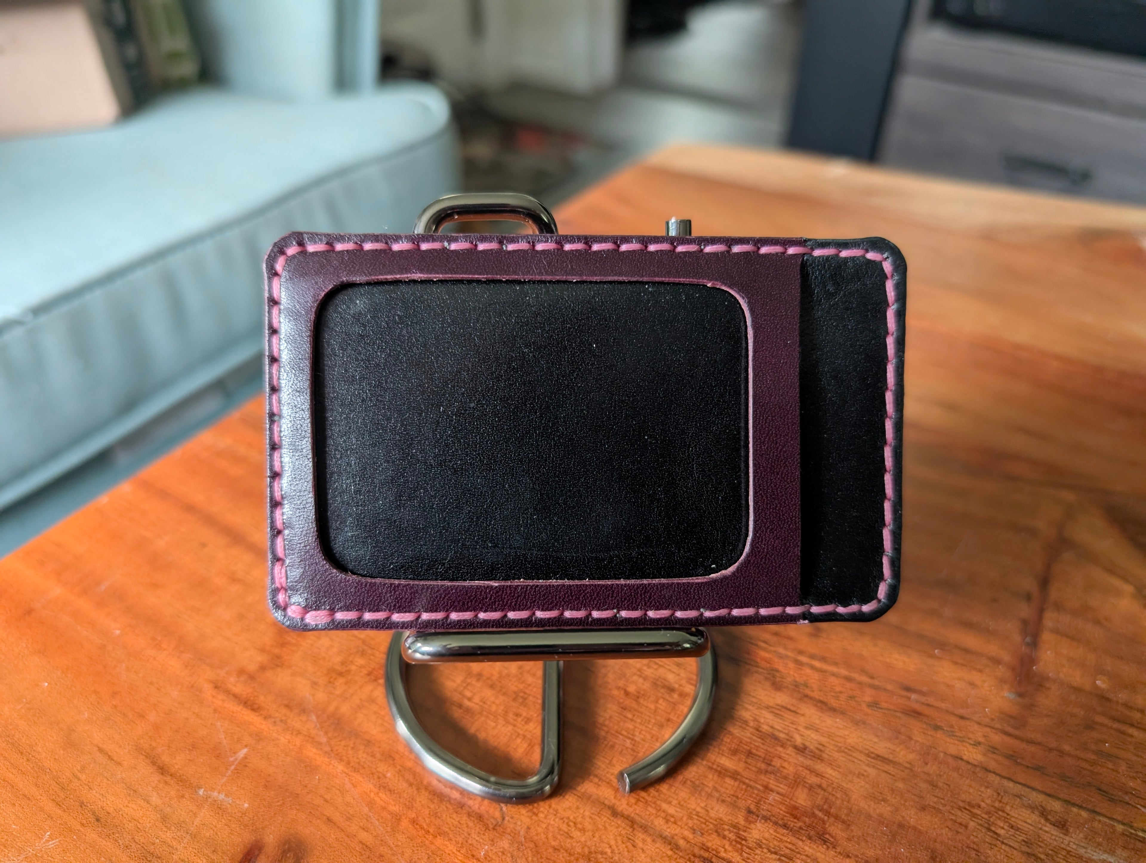 Mugshot - 4 Pocket Vertical Card Holder