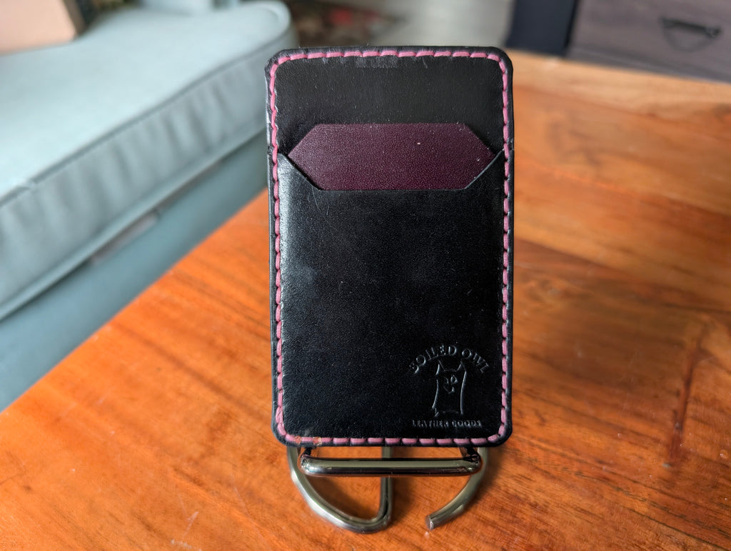 Mugshot - 4 Pocket Vertical Card Holder