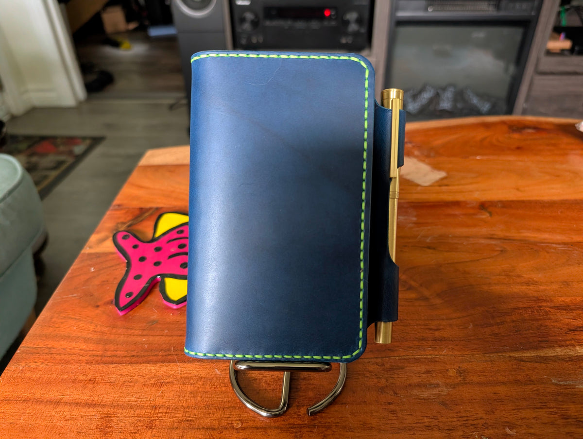 The Traveler - Field Notes Wallet